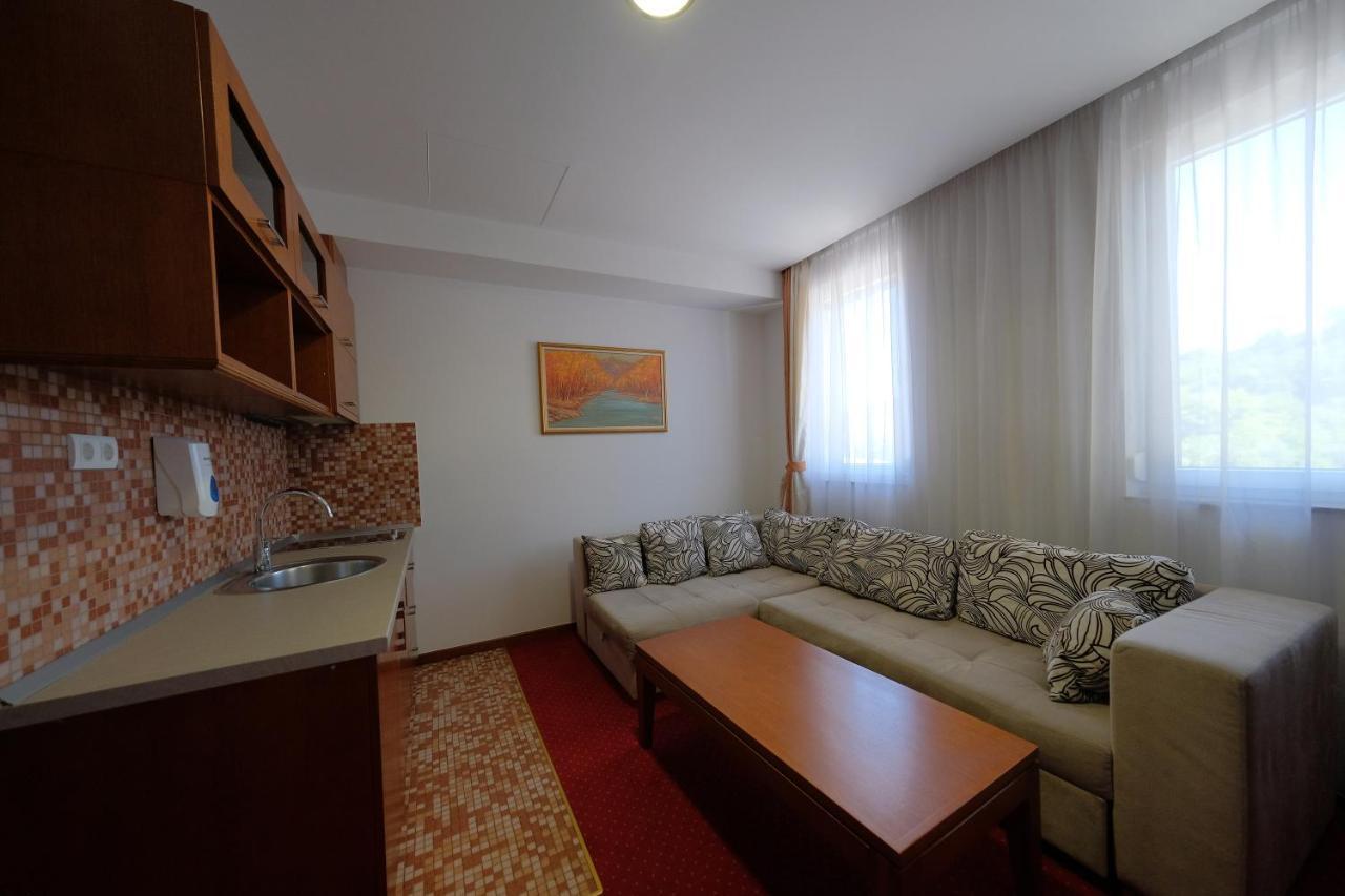 Motel Mujanic Sarajevo Mostarsko Raskrsce Bagian luar foto