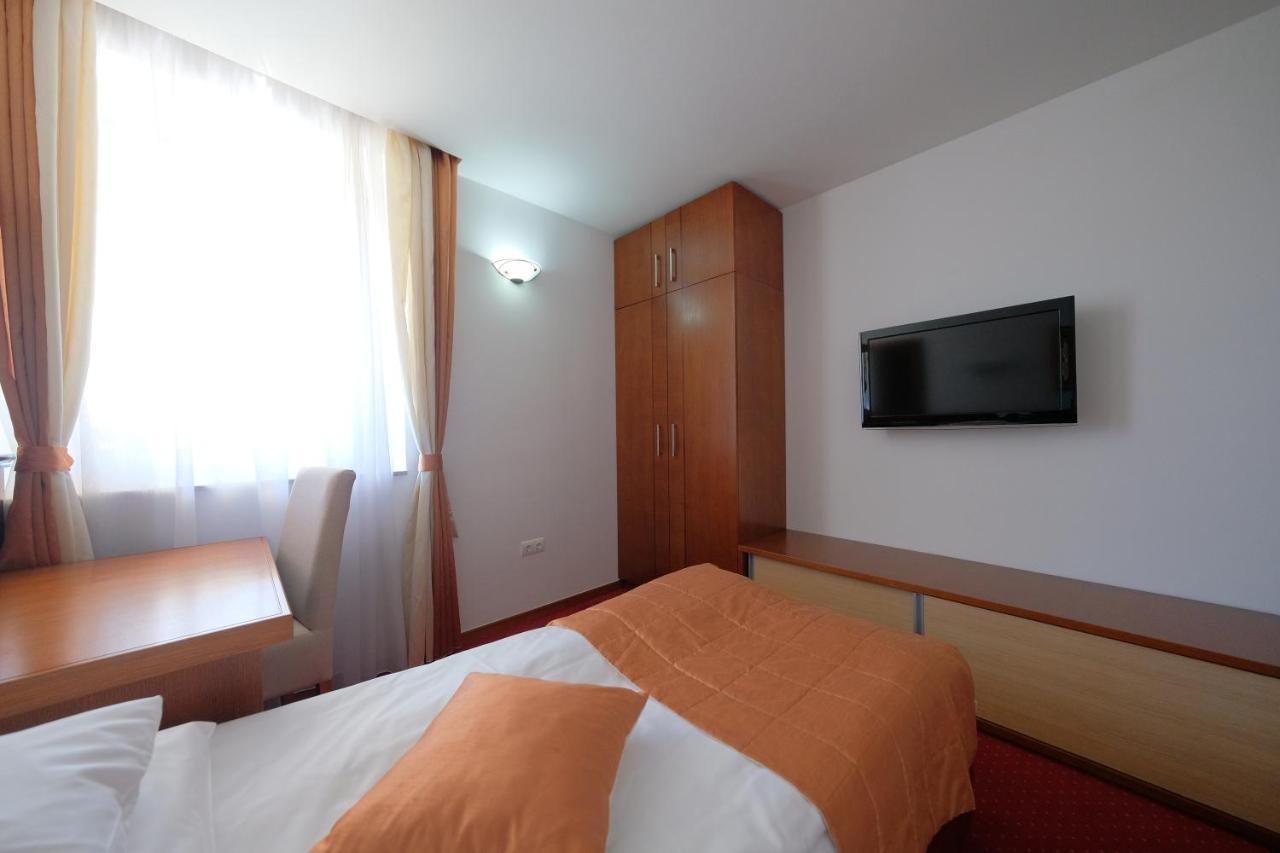 Motel Mujanic Sarajevo Mostarsko Raskrsce Bagian luar foto