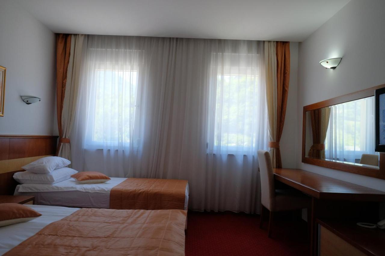 Motel Mujanic Sarajevo Mostarsko Raskrsce Bagian luar foto