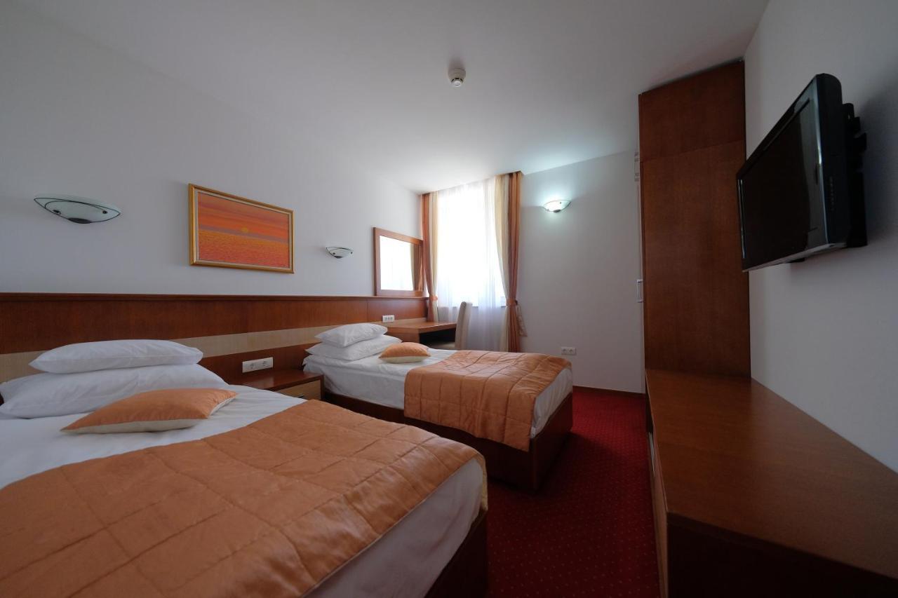 Motel Mujanic Sarajevo Mostarsko Raskrsce Bagian luar foto
